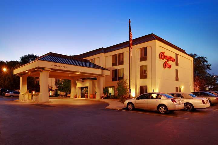 Hampton Inn Rochester Exterior photo